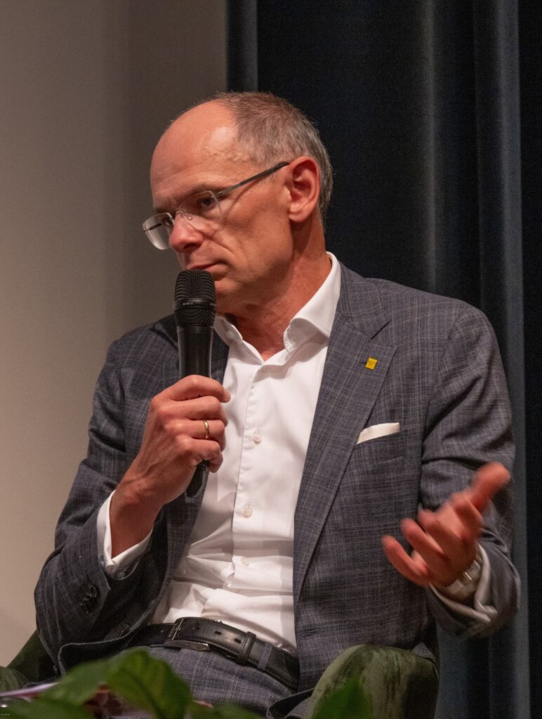 diskusion3 ksg ©erich marschik (3)